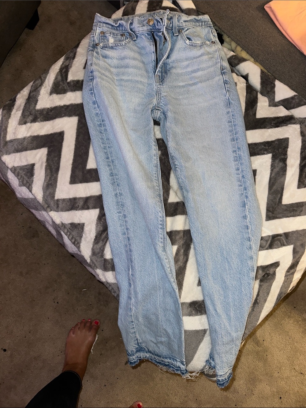 American Eagle Outfitters Light Blue High-Rise Straight Jeans